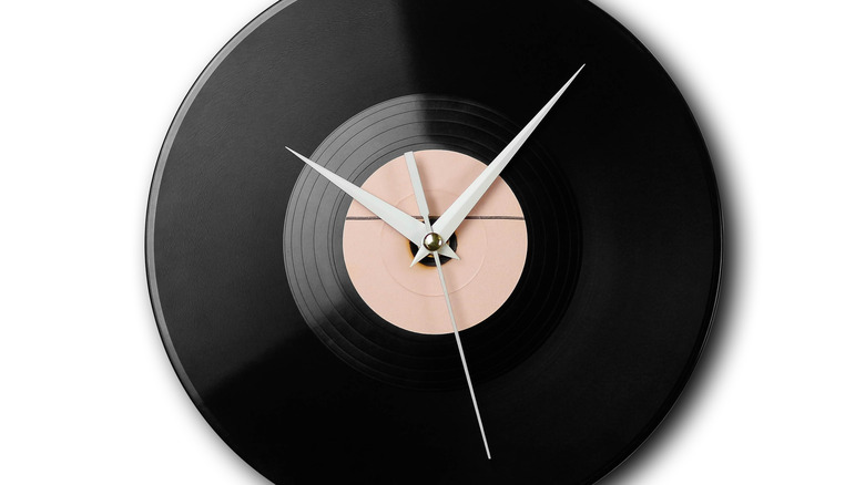 vinyl record clock