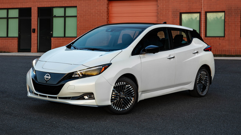 2025 Nissan Leaf