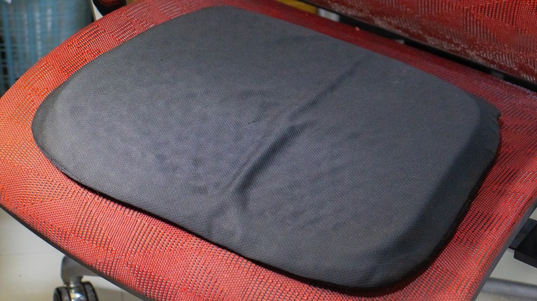 black gel seat pad