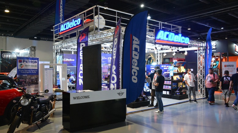 ACDelco display