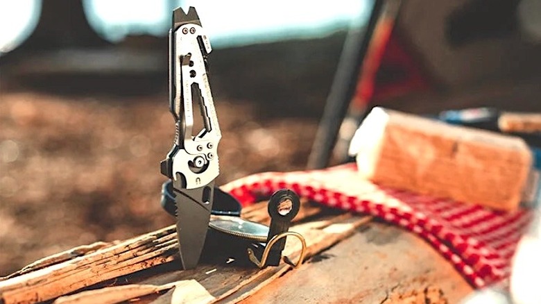 TRUE SmartKnife+ 15-in-1 Multitool Pocket Knife