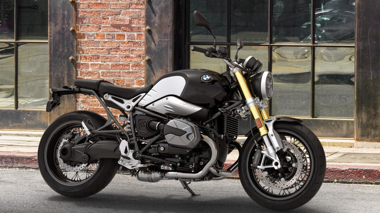 BMW R nineT