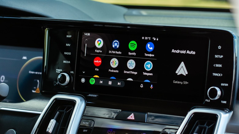 Android Auto screen car dashboard