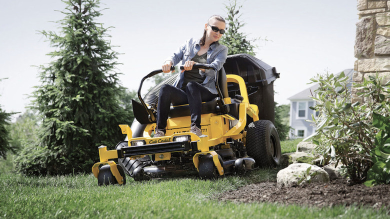 Cub Cadet 42-inch Ultima ZT1 in use