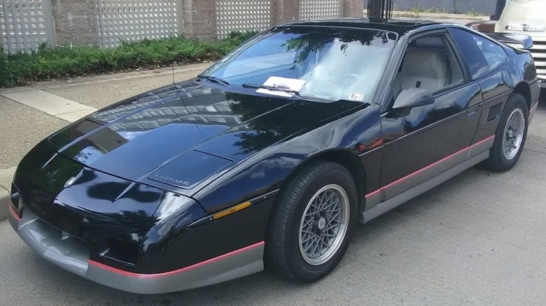 Pontiac Fiero GT