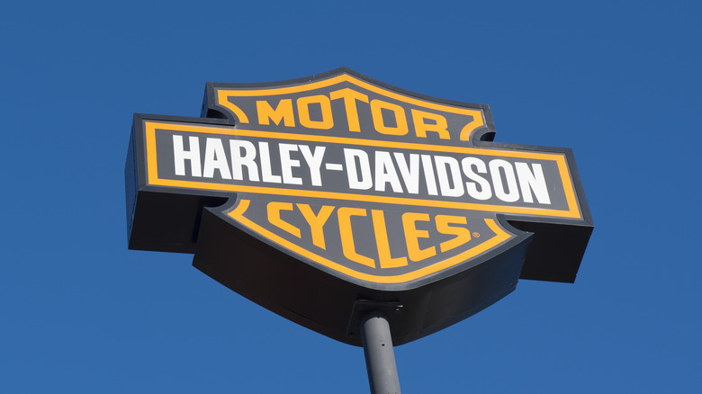 Harley-Davidson sign