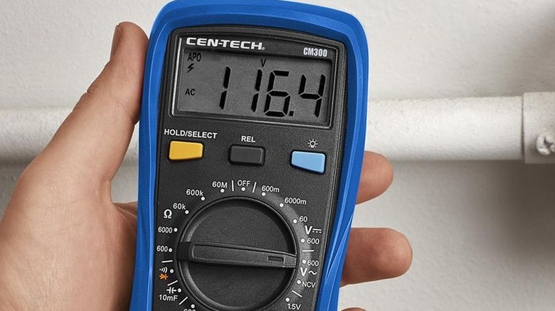 Cen-Tech digital multimeter