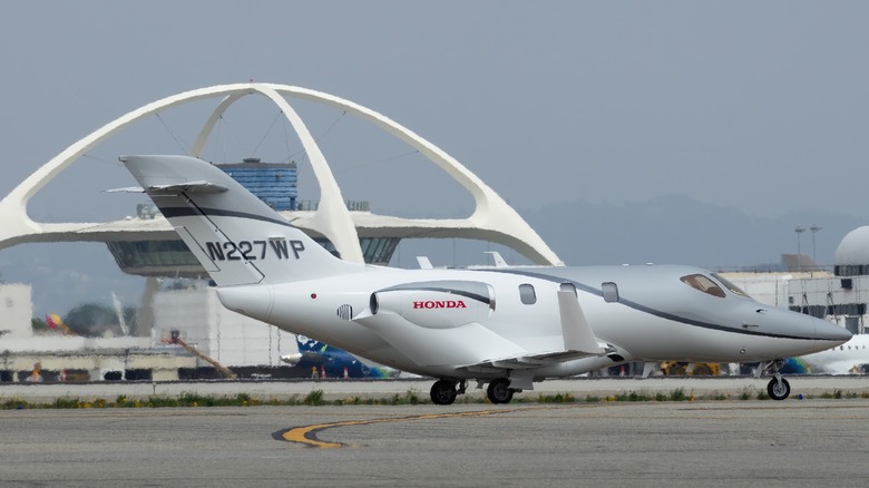 taxiing HondaJet