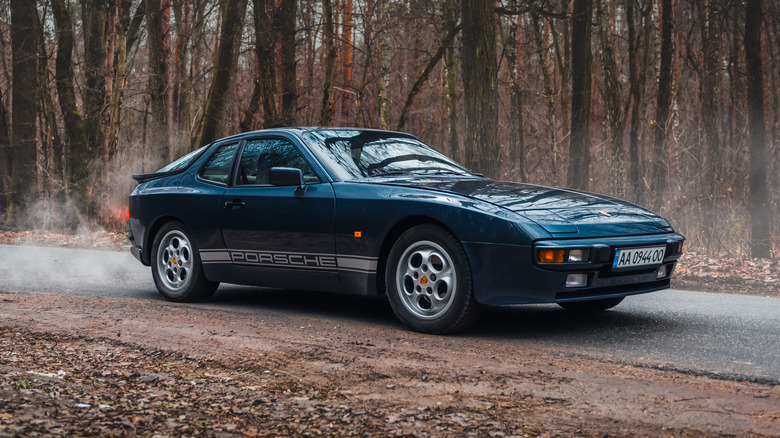 Porsche 944