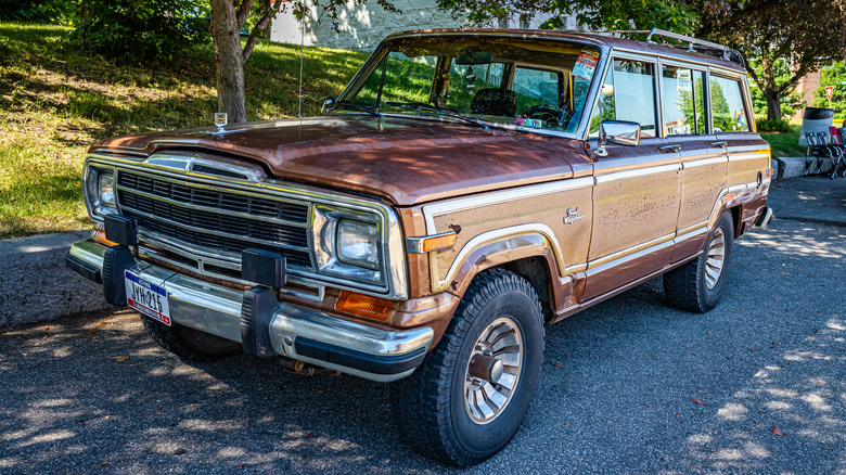 Jeep Grand Wagoneer