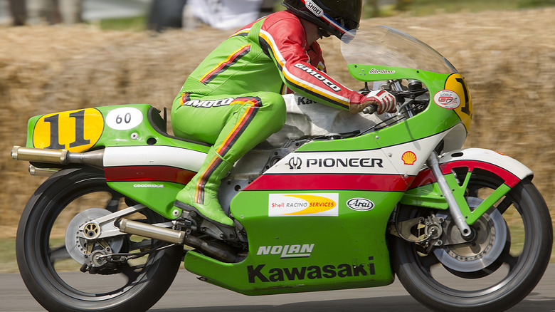 1981 Kawasaki KR500 motorcycle with rider