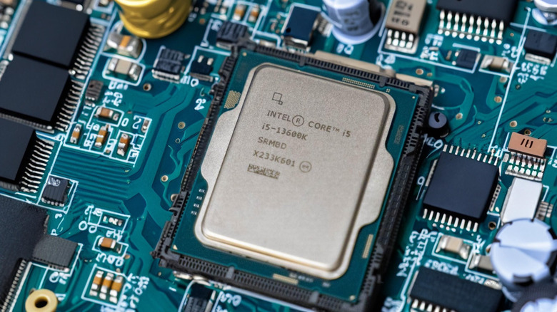 CPU in socket