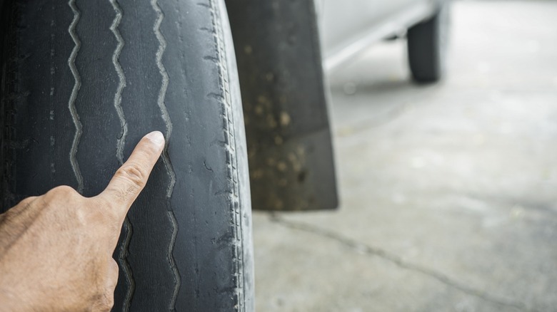 bald car tires