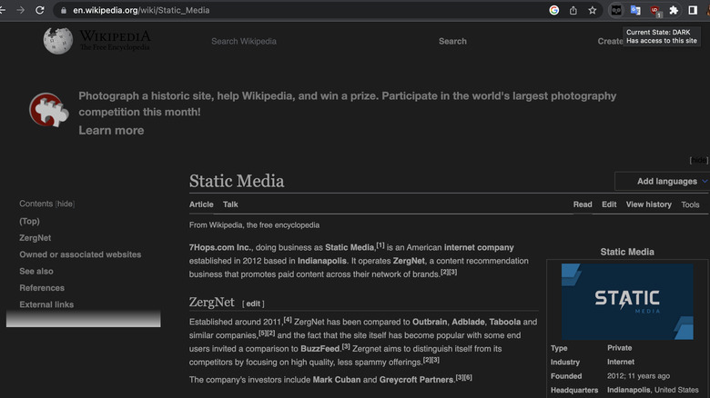 Wikipedia page dark mode extension demo