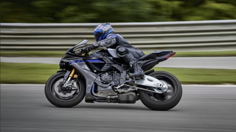 Yamaha R1M