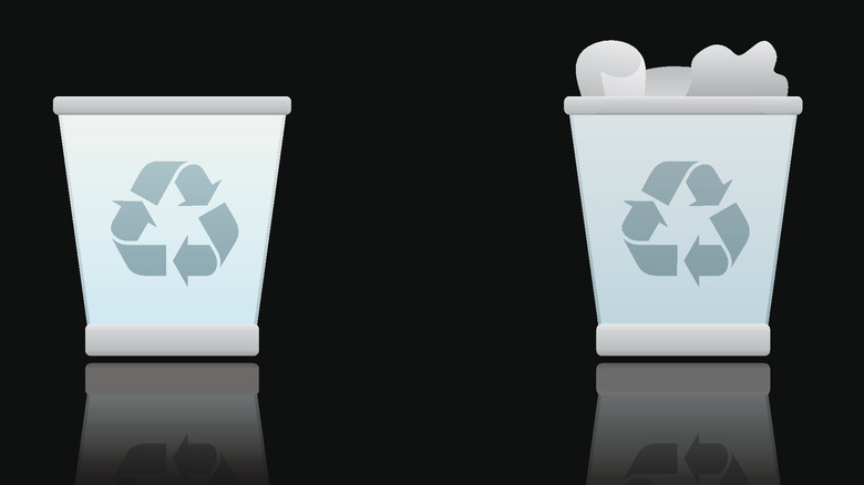 Recycling bin icons