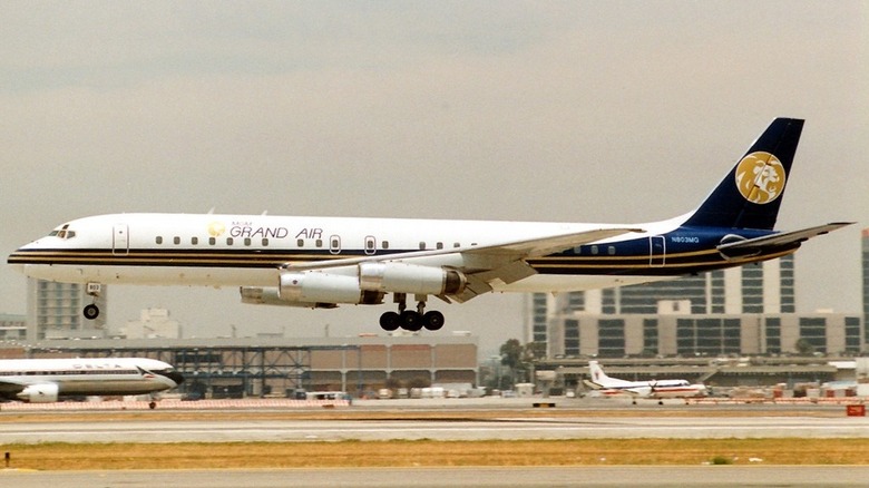 MGM Grand Air plane landing