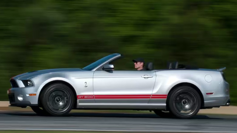 Ford Shelby GT500 2013 in motion