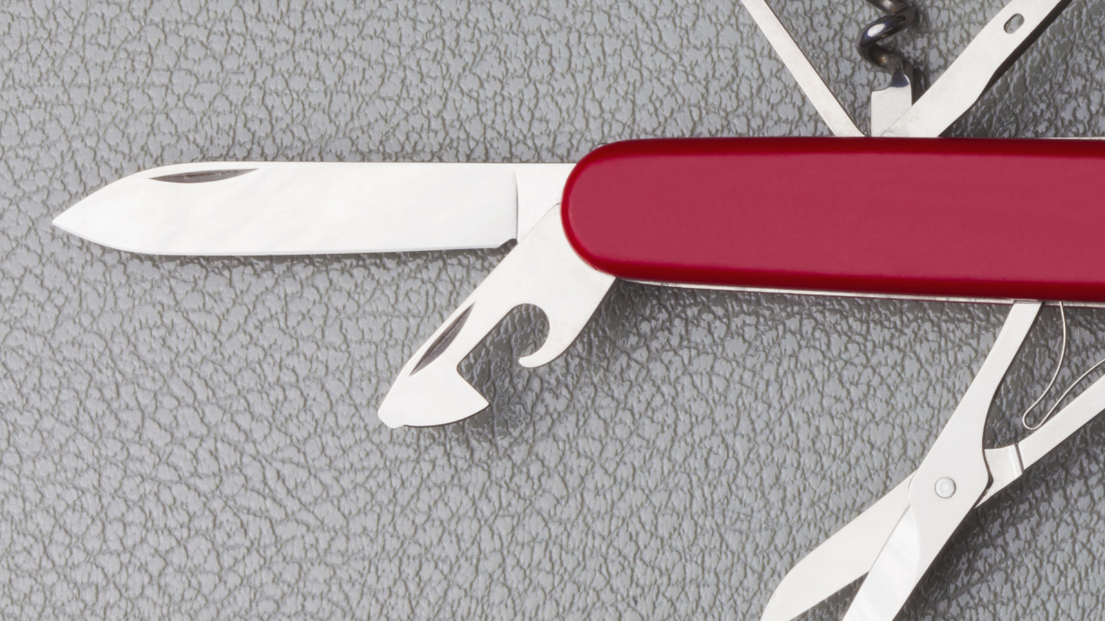 5 Handy Uses For Your Swiss Army Knife's Can Opener