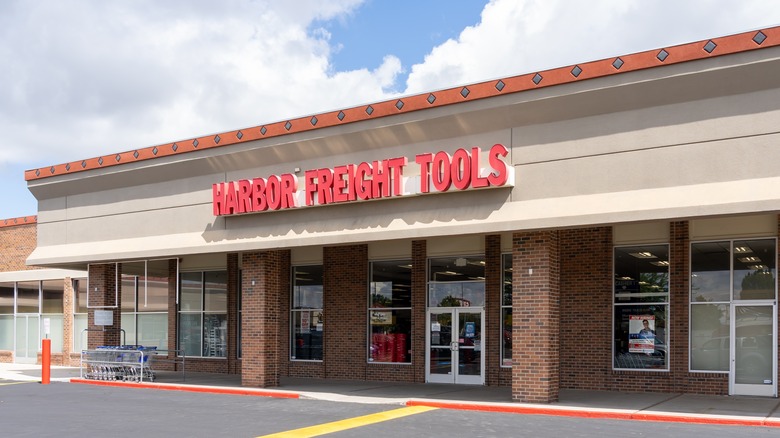 Harbor Freight storefront