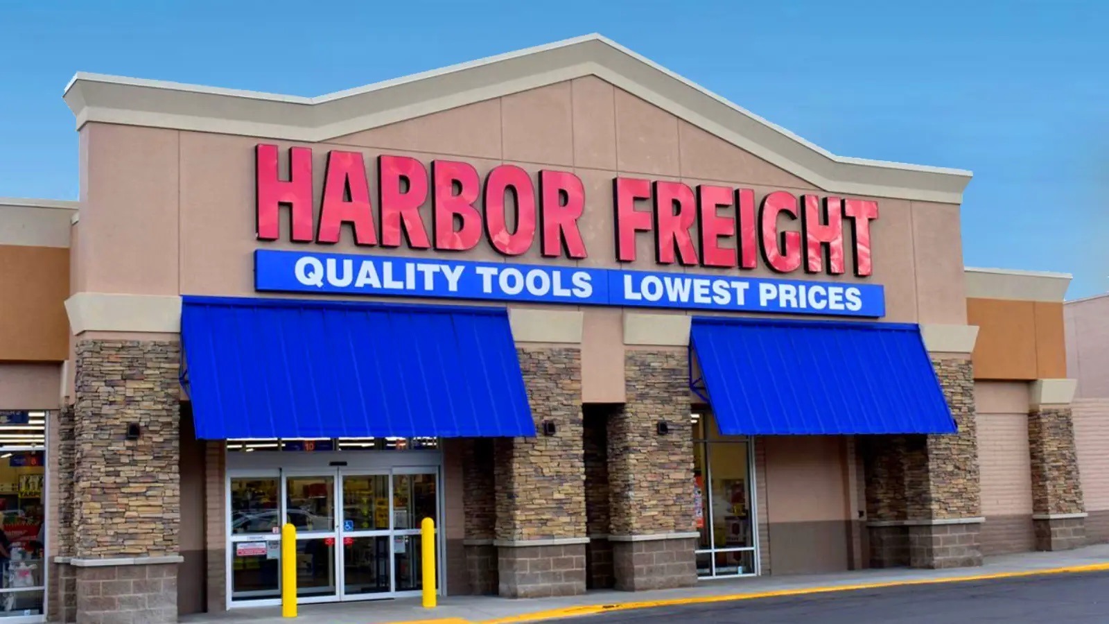 5 Harbor Freight Finds Useful For Repairing A Flat Tire