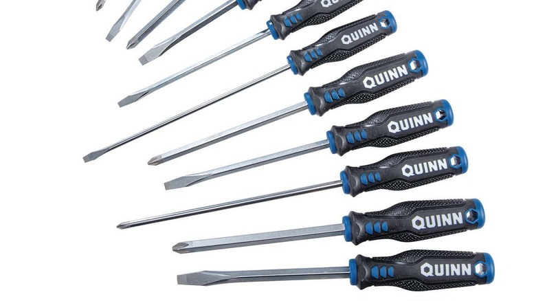 Quinn 15-piece screwdriver set