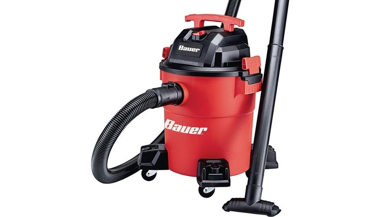 Bauer wet/dry vacuum