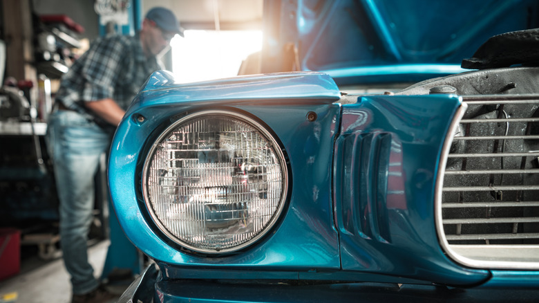 headlight of car restoration