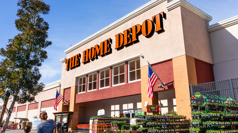 Home Depot storefront