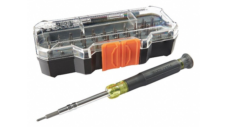 screwdriver next to carrying case