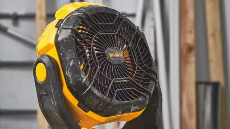 DeWalt MAX Jobsite fan