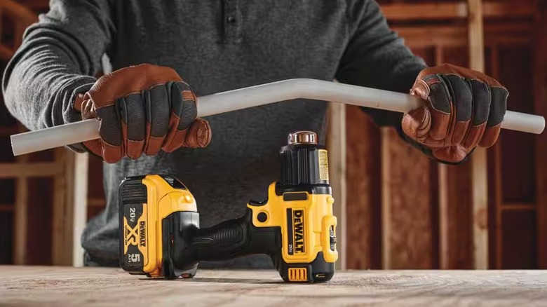 Using DeWalt heat gun on a pipe