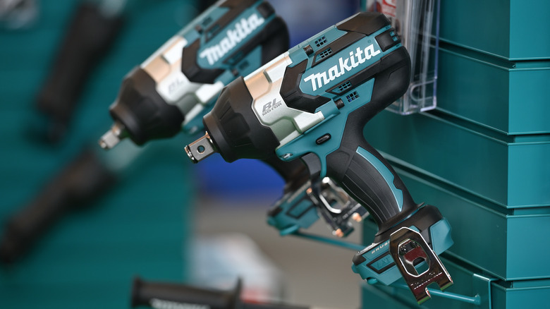 makita tool display