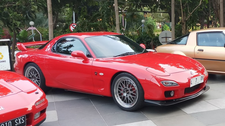 Red Mazda RX-7 FD on display