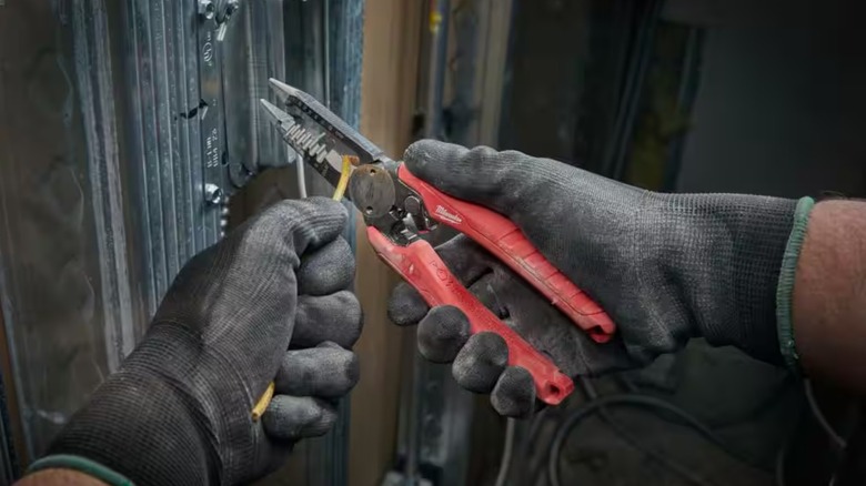 Milwaukee wire stripper and cutter pliers