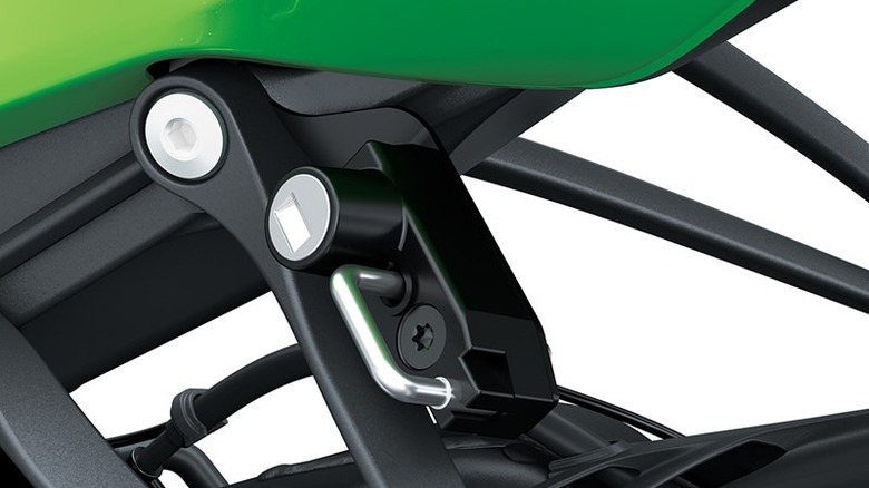 Kawasaki helmet lock