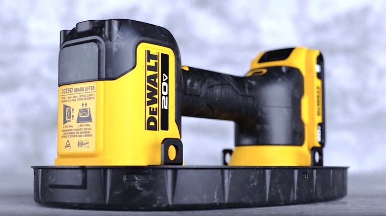 DeWalt Grabo Lifter on display