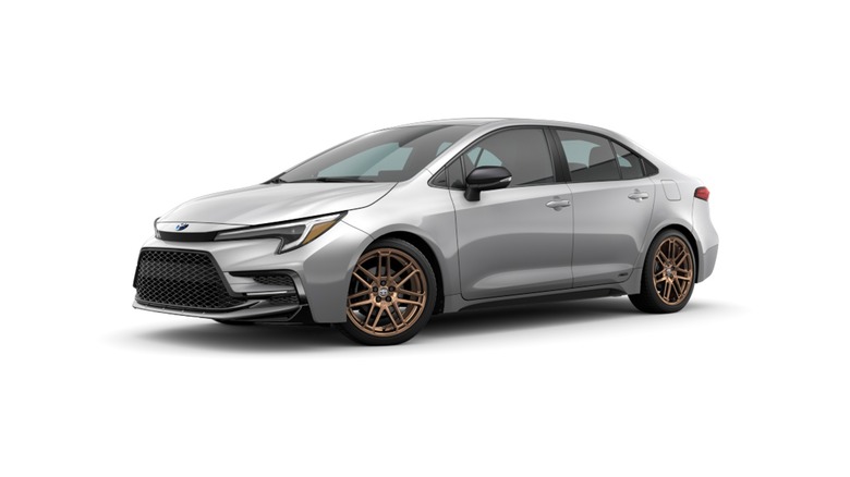 Bronze wheels on Corolla Nightshade Edition