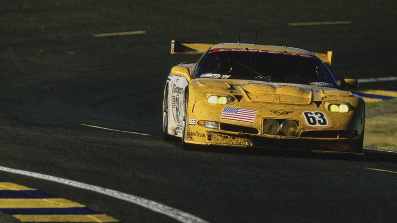 Chevy Corvette C5R racing