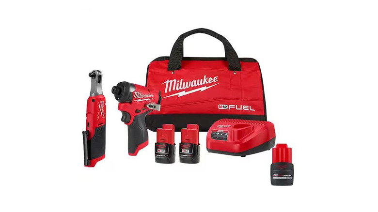 bundle of milwaukee ratchet and impact driver