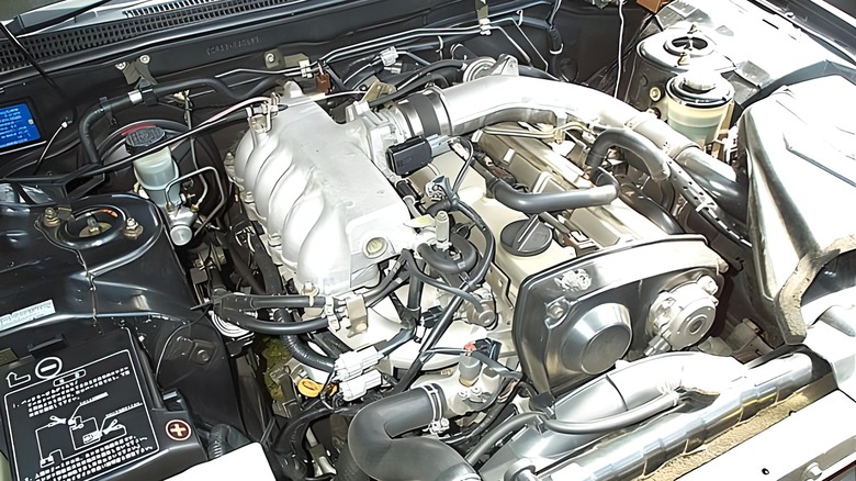 RB25DET Nissan Skyline engine bay