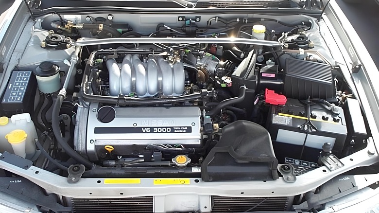 VG30DETT Nissan Skyliner engine