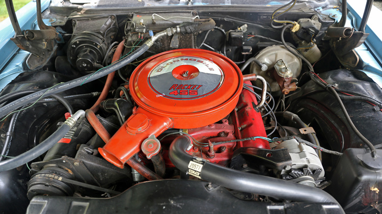 Oldsmobile 455 V8 engine