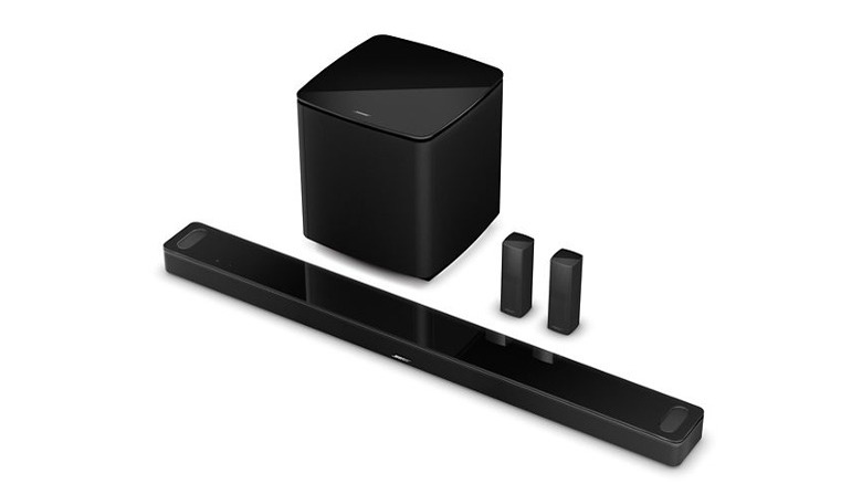 Bose Smart Soundbar 900 and subwoofer