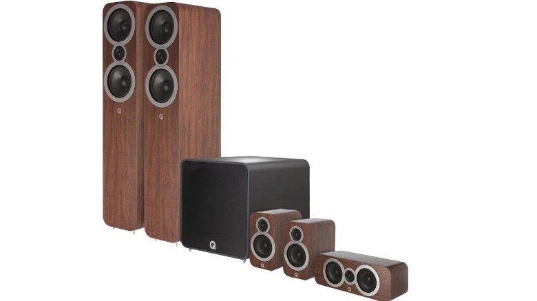 The Q 3050i system in walnut