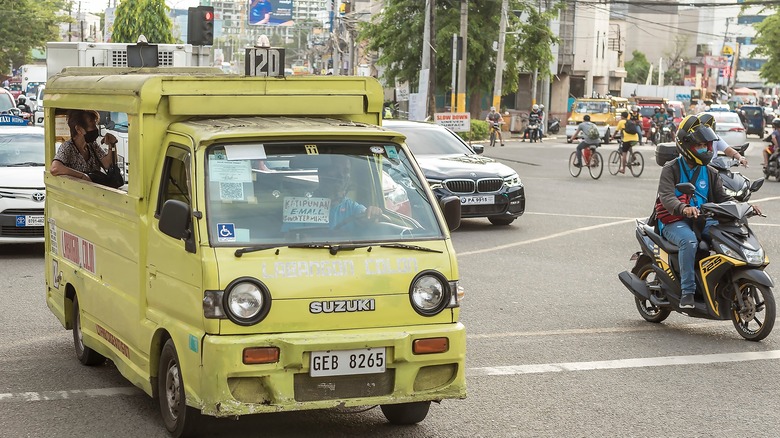 Suzuki Carry outfitted for transporting passengers