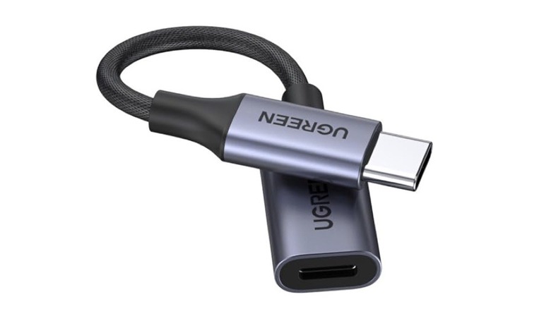 UGREEN USB-C to Lightning adapter