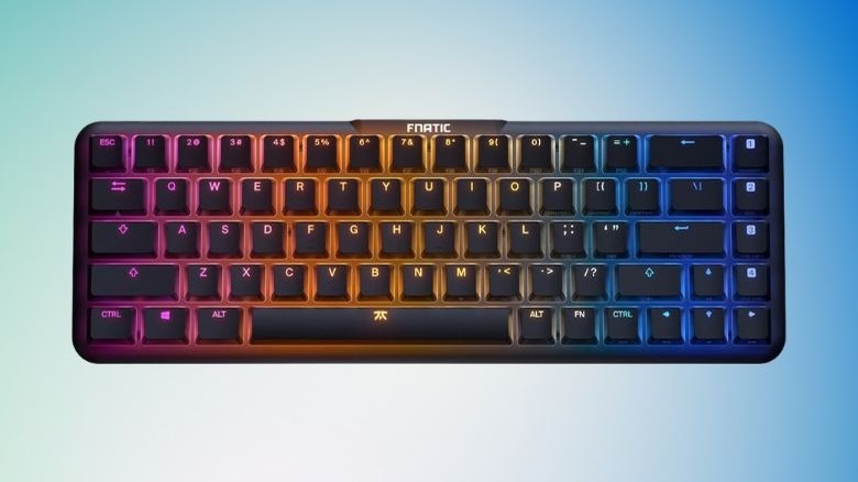 Fnatic Streak65 LP keyboard rainbow lighting