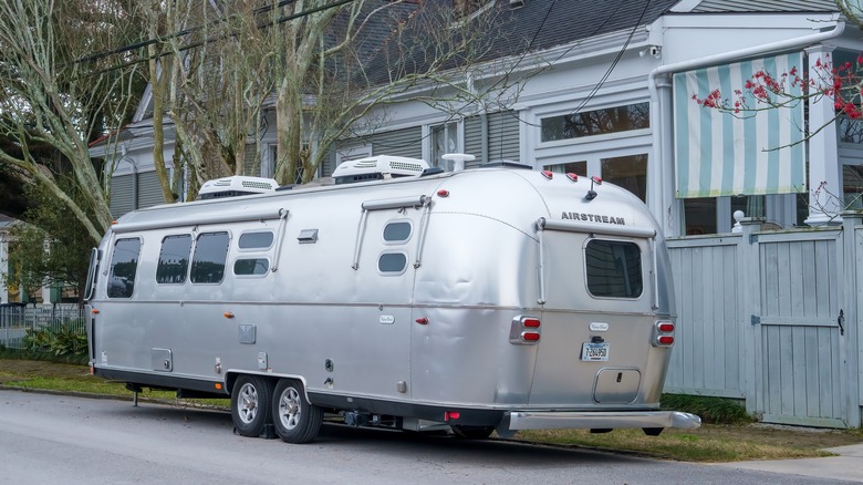 Airstream Flying Cloud