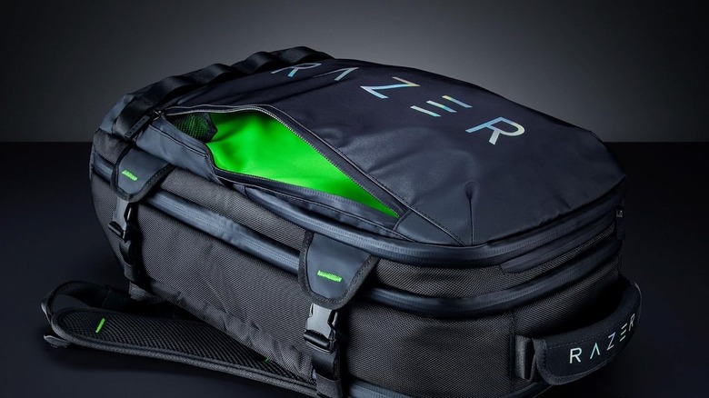 The Razer Rogue V3 18" backpack